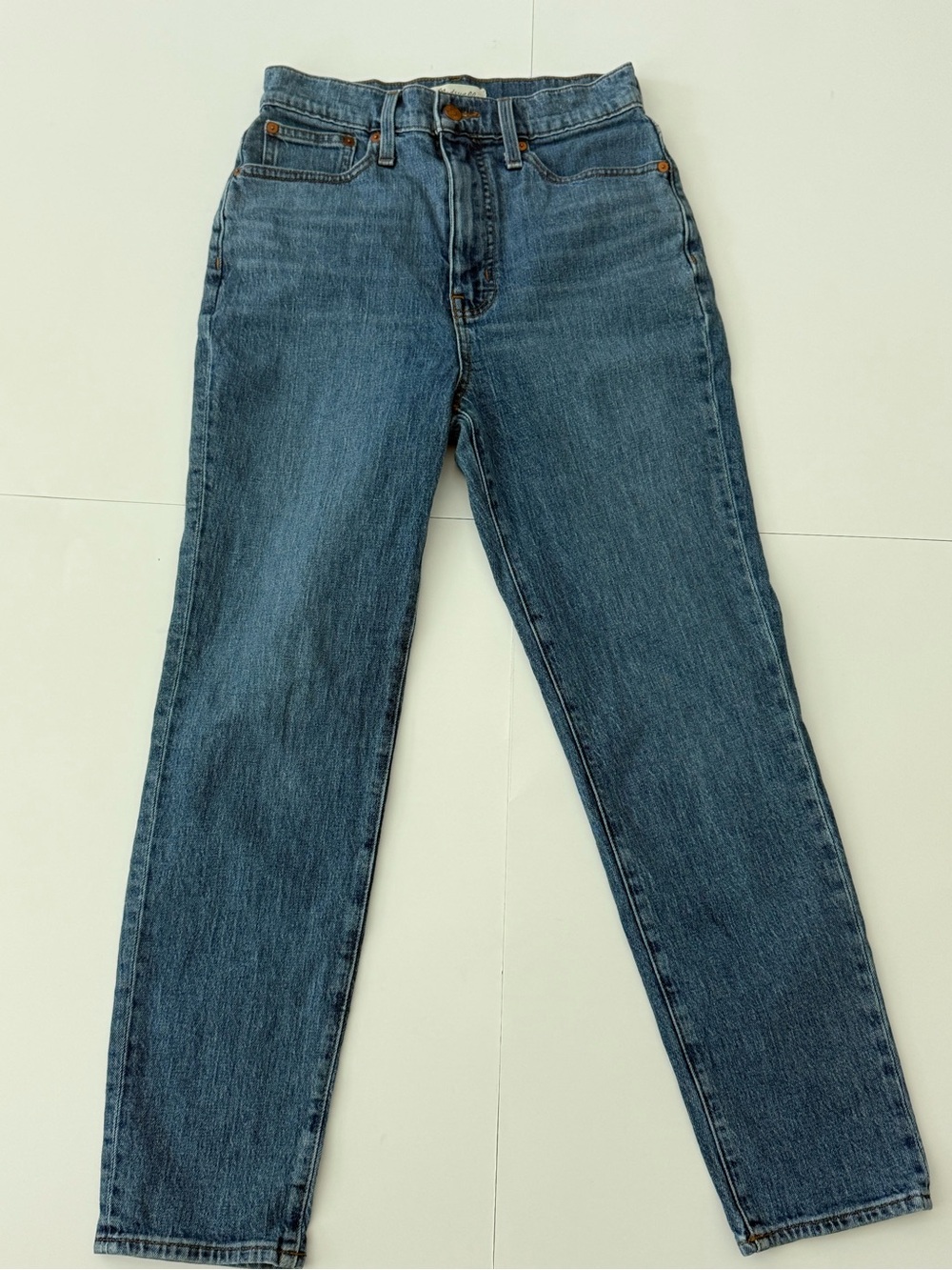 Madewell The Prefect Vintage Mom Silhouette High Rise jeans. Size 26.